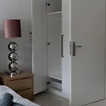 By Junik Apartman Krefeld