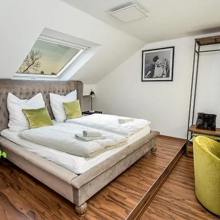 By Junik Appartamento *