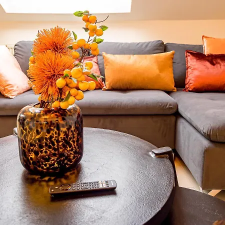 By Junik Apartment
