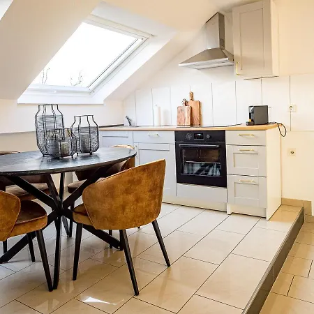 Apartment By Junik Krefeld